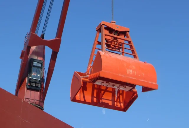 Low Hopper Feeder