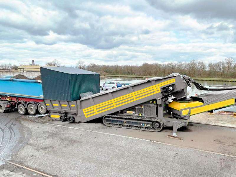 bulk reception feeder