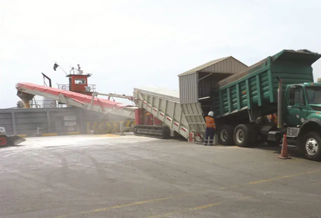Truck Unloader for Barge / Ship Loading Direct From Trucks