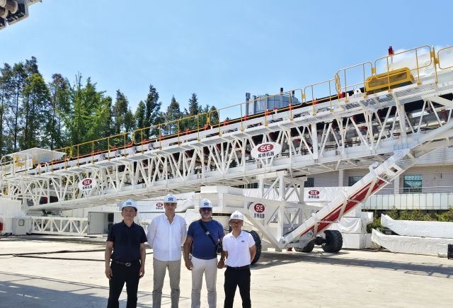 All Wheel Travel Ship Loader